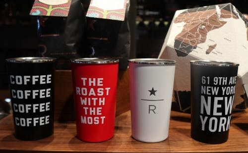 Ny限定のお土産ならコレ 高級スタバ リザーブ ロースタリーのおすすめグッズ選の写真 エナメルマグ 16 95ドル 約1 847円 Ny限定のお土産ならコレ 高級スタバ リザーブ ロースタリーのおすすめグッズ選の写真 エナメルマグ 16 95ドル 約1 847円