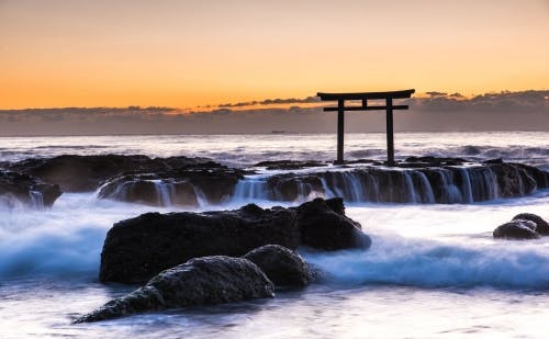茨城のおすすめドライブスポット選 車で行きたい絶景スポット 名所特集の写真 ダイヤモンド筑波山とポピー畑 茨城のおすすめドライブスポット選 車で行きたい絶景スポット 名所特集の写真 ダイヤモンド筑波山とポピー畑