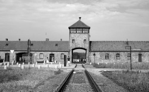 ポーランド 負の遺産から学ぶ アウシュビッツ博物館 2ページ目 ポーランド 負の遺産から学ぶ アウシュビッツ博物館 2ページ目