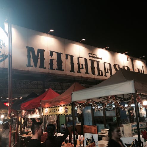 タラートロットファイ・ラチャダー