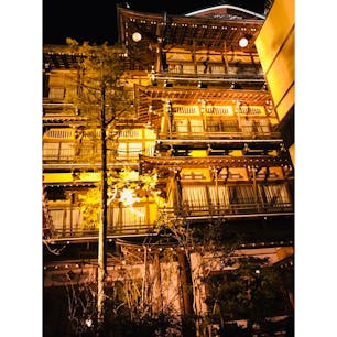 渋温泉♨️
有名な金具屋さん
この日は休館日でした…


#渋温泉#長野#金具屋
#ココも千と千尋の神隠しの舞台