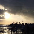 日が照らす色々な人
#バリ島#夕陽#海