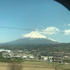 富士山
東京へ移動中、新幹線の車窓🚄
2019 4.3