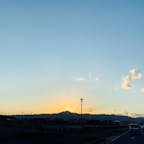 夕焼けに染まる比叡山