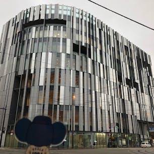 富山ガラス美術館