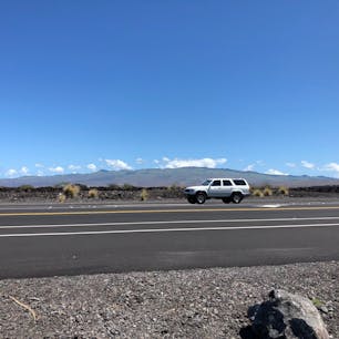 空の美しさと綺麗な海、そして自然そのままの溶岩

ハワイ島は美しい⭐︎