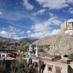 インドの北にあるレーという街。
もうここはインドじゃない！異世界への入り口