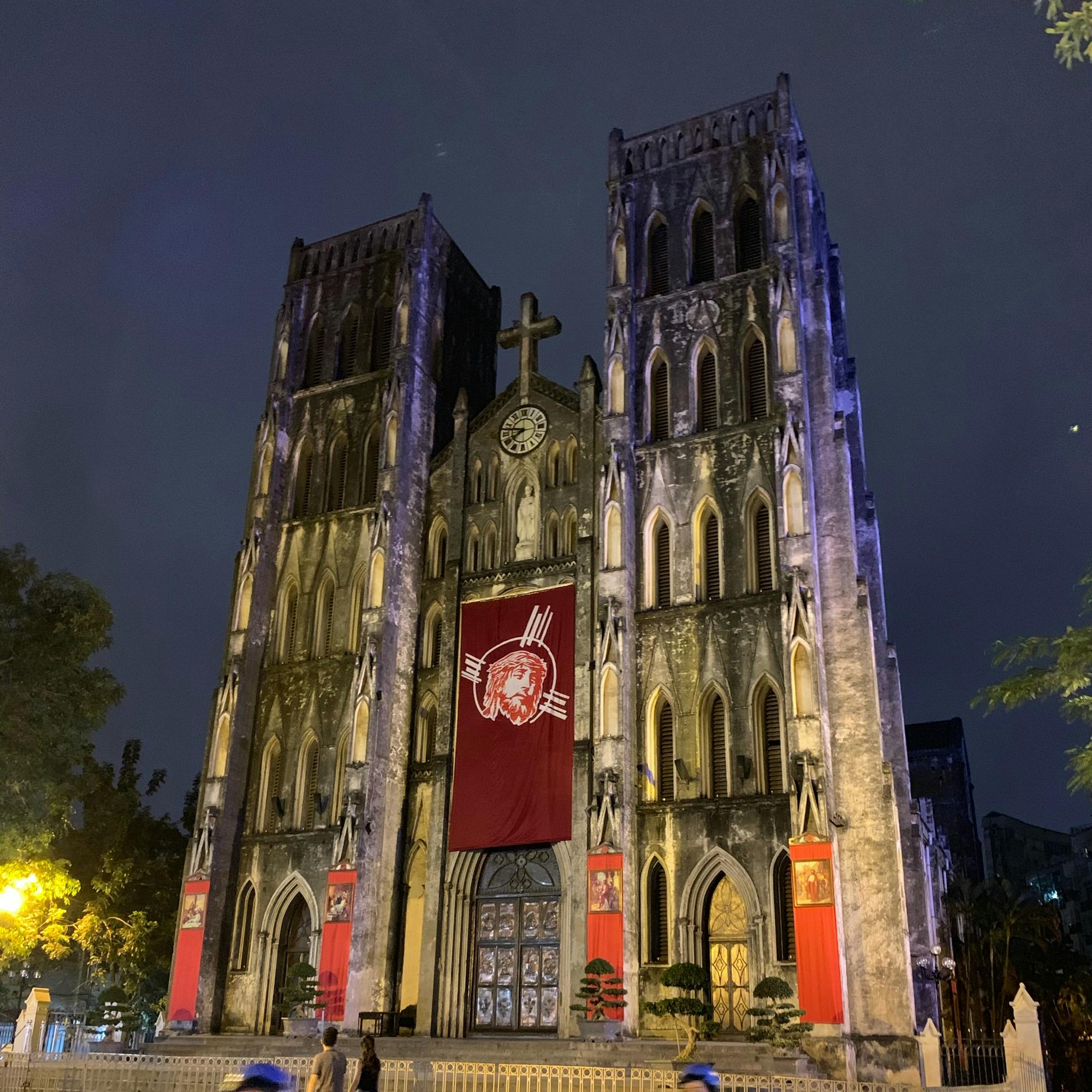 ハノイ大教会 聖ヨセフ大聖堂 セントジョセフ教会 Nha Thờ Lớn Ha Nội Hanoi Cathedral の投稿写真 感想 みどころ 人混みもなく見やすかったハノイ大聖堂 トリップノート ハノイ大教会 聖ヨセフ大聖堂 セントジョセフ教会 Nha Thờ Lớn Ha Nội Hanoi Cathedral の投稿写真 感想 みどころ 人混みもなく見やすかったハノイ大聖堂 トリップノート