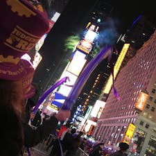 14回目！
アメージングNY笑
13時からトイレ行けない笑
人生1度はここでカウントダウン笑