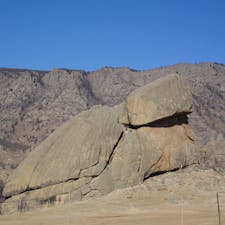 テレルジ国立公園にある巨石の亀石。
亀の形に見えます。
2019.3