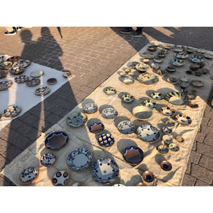 東京蚤の市。器がたくさん並んでいて楽しかった。