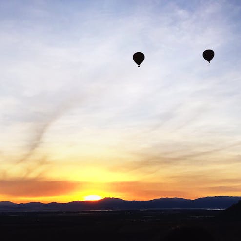 オーストラリア