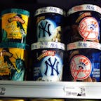 New York / Manhattan

マンハッタンのスーパーマーケットで見つけた、パケ買いしたくなるアイスクリーム♪
#manhattan  #newyorkcity #ニューヨーク旅行 #ilovenewyork