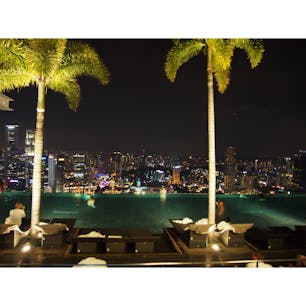 マリーナベイサンズの上のインフィニティプールから🌃
#シンガポール #マリーナベイサンズ