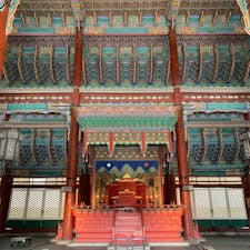 景福宮
チケットを購入して入場。
中はとても広く、昔の歴史ある建物がたくさん
あるので散策感覚で見ながら楽しめます✨

#韓国 #ソウル #景福宮 #歴史