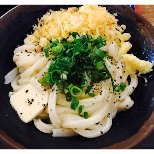 【手打十段 うどんバカ一代】釜バターうどん（★★★★★）/香川県高松市
