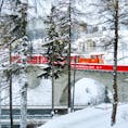Saint Motitz Station サンモリッツ駅 Ratische Bahn レーティッシュバーン鉄道 Switzerland スイス
路線の殆どが世界遺産に指定されている鉄道会社、レーティッシュバーン。赤いビビットな車体が真っ白な雪に映える❄️