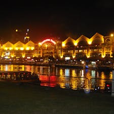 川沿いで一息つける場所でした