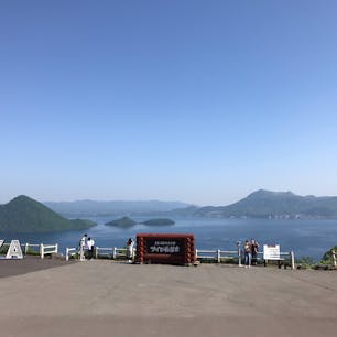 洞爺湖サイロ展望台！
最高でしたが、外国の人が多すぎで、日本じゃないみたいだった…。