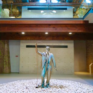 Punta della Dogana プンタデラドガーナ美術館 Venice ベネチア Italy イタリア Tadao Ando 安藤忠雄設計
クラシックな外観とコンクリート打ちっ放しの広々とした内観がユニークな印象的な現代アートの美術館