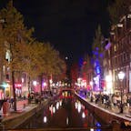 オランダ・アムステルダム、red light districtの夜景。妖しくも幻想的な景色でした。