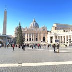 Piazza San Pietro サン・ピエトロ広場 Vatican city バチカン市国 Italy イタリア
ヴァチカン美術館は世界中のキリスト教に関わる芸術作品が蒐集されているけれど、欧米系の歴代超絶有名画家達の作品が見られる稀代のアートギャラリーでアート好きにはたまらない場所になるはず