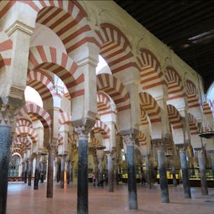 mezquita メスキータ Cordoba コルドバ Spain スペイン World Heritage Site 世界遺産
スペインに今なお現存するイスラム教のモスク、チケットはかなり並ぶので覚悟