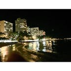 Waikiki，Honolulu,  Oahu,  Hawaii 🌺🌴
･
夜のワイキキビーチ
昼間や夕方と違って涼しいし人も少なく
不思議ととても落ち着きます😌
･
📷12/07/2016
･
#Hawaii #Honolulu #Oahu #Waikiki
#ハワイ #ホノルル #オアフ島 #ワイキキビーチ