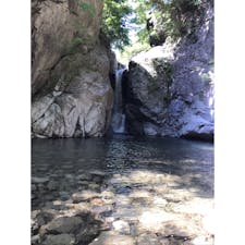 山梨市三富 一之釜🏞

水がとても綺麗でした。
夏にまた行きたい。