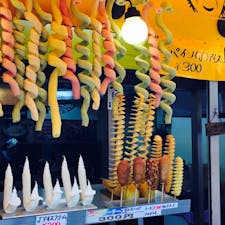 御幸通商店街 フンブとノルブ

インパクトあります😙
Jアイスクリーム。