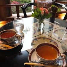 佐勘 さんの女将の紅茶、っていうティーラウンジにて、ダージリンを頂きました。