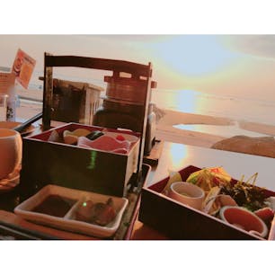 #愛知#ランチ#ディナー#絶景#海

海を眺めながらランチやディナーがたべれます♪
夕方にいきましたが最高でした(^^)


店↓
#納屋