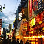 大阪
夕焼けと大阪の街は似合うような気がします。