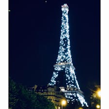 パリ エッフェル塔
夜の1時、最後に輝くシャンパンフラッシュ🍾✨
近くのホテルに泊まるのをお勧めします