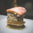 肉形石 National palace museum 国立故宮博物 Taipei city 台北市 Taiwan 台湾
有名な角煮(東坡肉)を模した彫刻で、石の元々の質感や色の変化を角煮として表現しているのだけど、これ本当にほぼ角煮！この石に角煮を見出した人の見立てが凄い