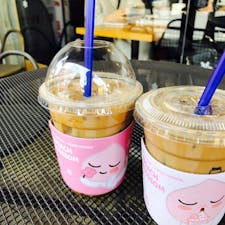 이디야커피(낙원동점)
EDIYA COFFEE(楽園洞店)☕️🍑

色んなところにある
チェーン店だった気がする、、、
カカオのキャラクターともコラボしていて、
可愛いかったです😌💕

#韓国 #ソウル #カフェ