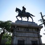 Statue of Date Masamune 伊達政宗像 Sendai Castle 青葉山 仙台城跡 Sendai city 仙台市 Miyagi pref 宮城県
伊達政宗公は仙台市街が一望できる丘の上で今日も市民を見守っている、日光は午前中が順光なので記念撮影は早め時間がベター