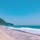 新島
白い砂浜に青い海！
サーフィンスポットとしても有名な羽伏浦海岸。
