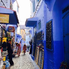 モロッコ シェフシャウエン、青い街