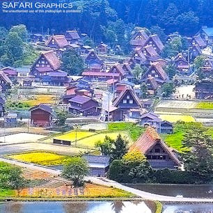 日本の世界遺産の中でもっとも感動した富山県五箇山の合掌造り集落。世界遺産指定された集落は2つあり、20棟の合掌造り家屋が現存している「相倉合掌造り集落」では、集落の全景を撮影することができます。#富山県 #五箇山