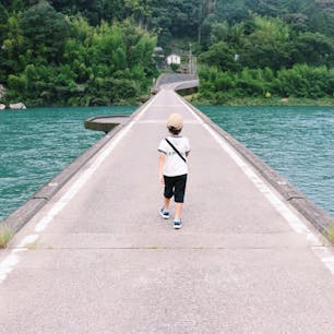 高知県の仁淀川にある名越屋沈下橋