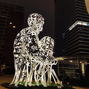 #虎ノ門ヒルズ #オーバル広場 #ルーツ #ジャウメプレンサ #東京