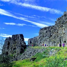 アメリカンプレートとユーラシアプレートの境目、ギャウ
アイスランド