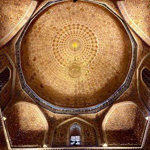 #サマルカンド
アミール・ティムール
ティムール一族が眠る