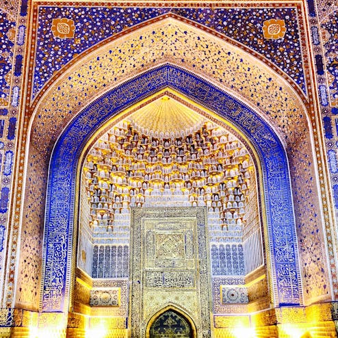 シャーヒズィンダ廟群