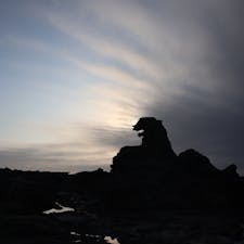 ゴジラ岩