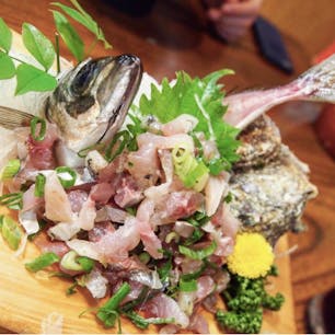 #丸天 #沼津港 #沼津 #静岡
2018年5月

海鮮丼が美味しかったので鯵のたたきも追加で😉😉