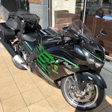 台風の影響でフェリーが⛴欠航した為
自宅🏠まで彦根のホテルから８００Km出発前
到着時刻２２５６無事帰宅
死んでないけど、死ぬかと思った。
５２歳
以外とタフ
仕事柄