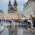 雨のプラハ旧市街広場