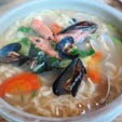 Korea 韓国 Jeju island 済州島 Seafood homemade noodle 海鮮カルグクス
済州島ではカルグクスという自家製のうどんのような麺をたっぷりの海鮮スープで頂く。ムール貝や海老、あさりが入っていて優しい塩味の滋味深い味わい。こどもでもモリモリ食べられる🦐